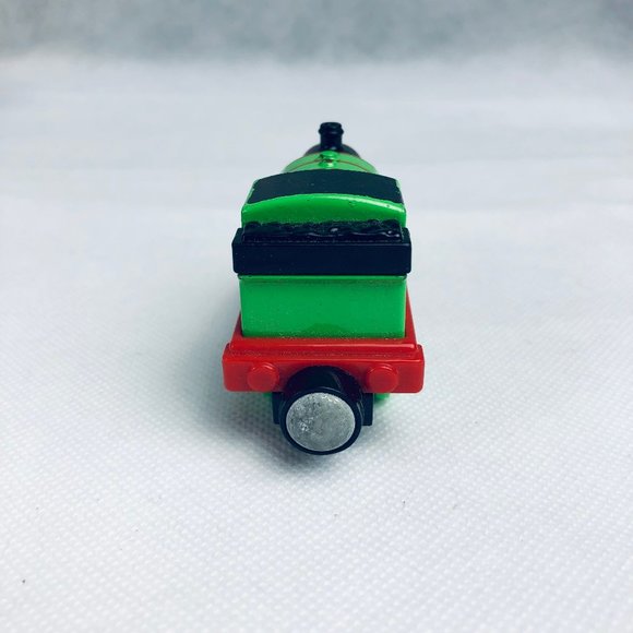 Thomas and Friends Percy - 2013 Mattel Round Magnet G26A CBL76 - Picture 8 of 8